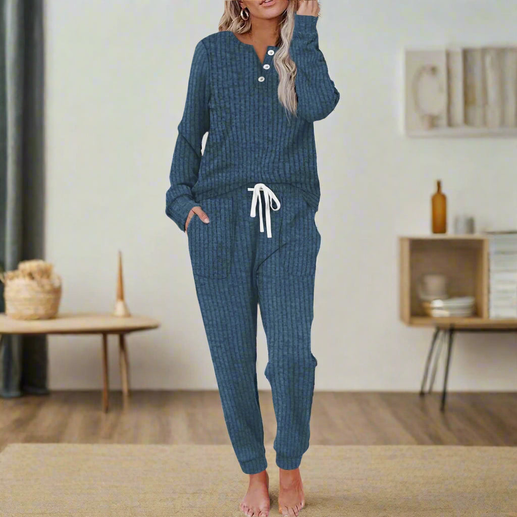 THE COZY TWO PIECE LOUNGEWEAR SET