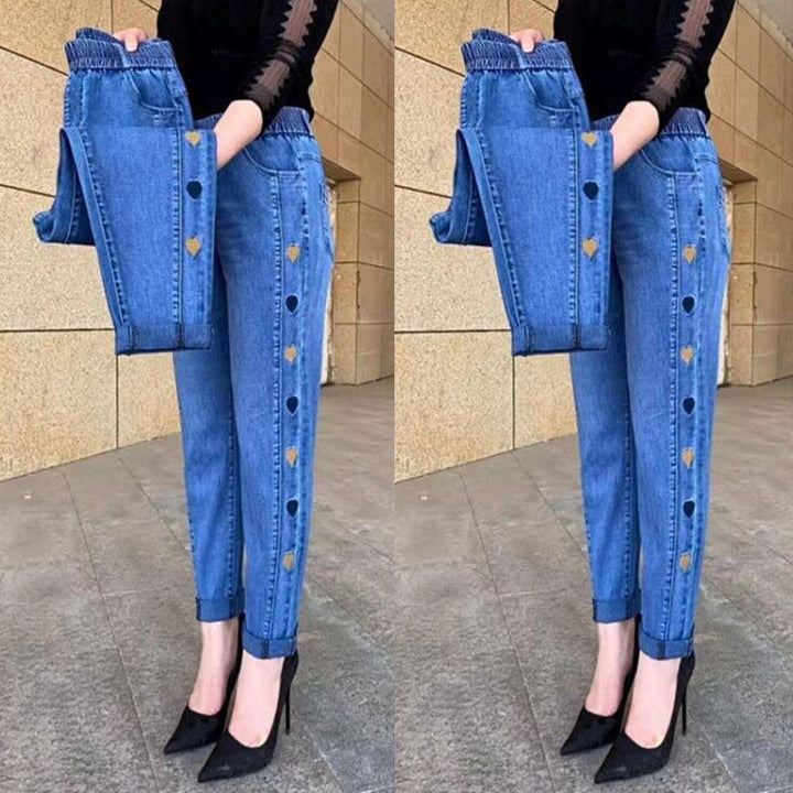 Soraya – Highly Stretchy Women’s Jeans with Heart Embroidery