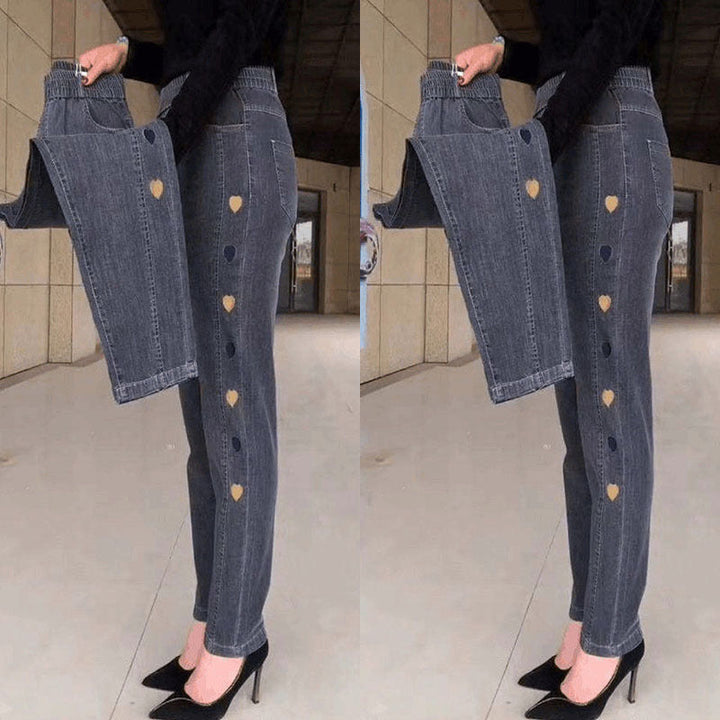 Soraya – Highly Stretchy Women’s Jeans with Heart Embroidery