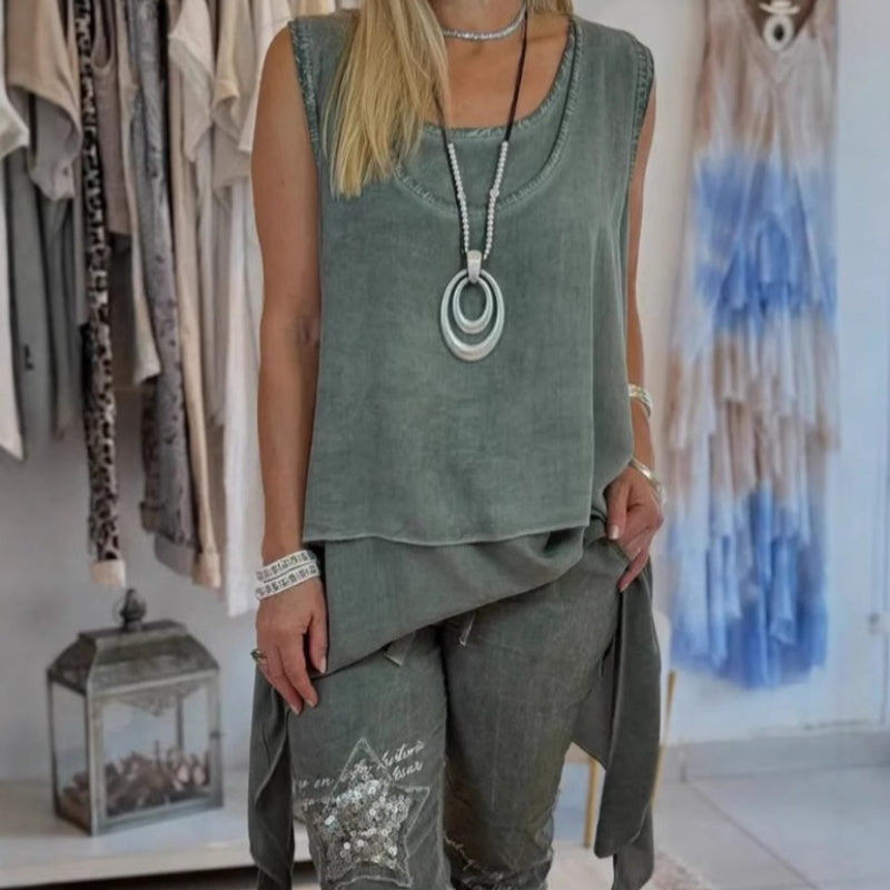 Oriane – Two-Piece Women’s Set: Sleeveless Top and Printed Pants