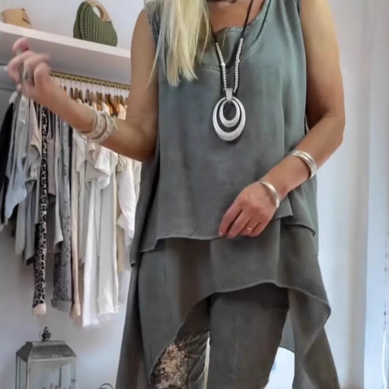 Oriane – Two-Piece Women’s Set: Sleeveless Top and Printed Pants